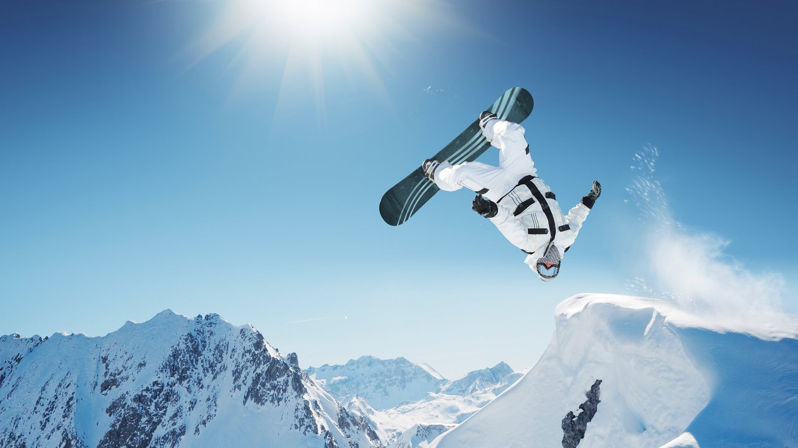 “跑圈铁人”挑战100天百马,惊艳朋友圈,跑100圈视频